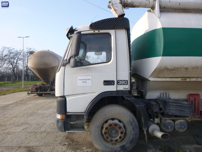 Volvo FM 12.380. - Kamion cisterna: slika Volvo FM 12.380. - Kamion cisterna Volvo FM 12.380. - Kamion cisterna: slika Volvo FM 12.380. - Kamion cisterna