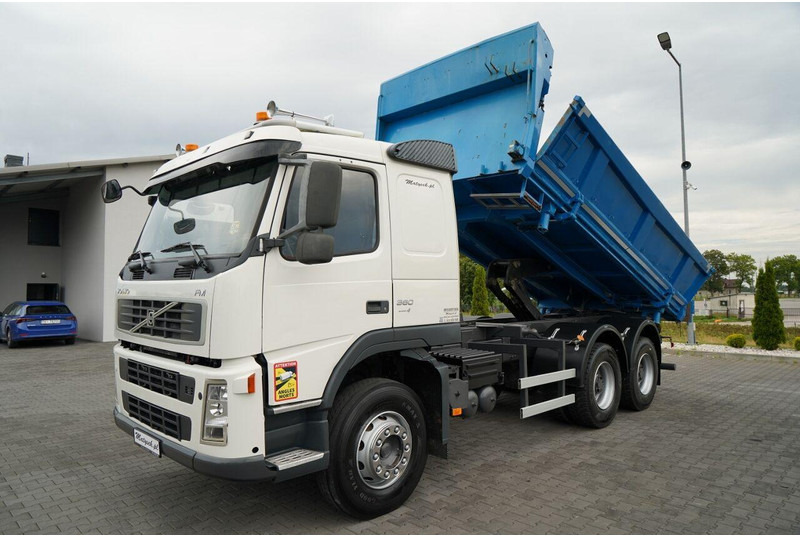 Volvo FM 360 / 6x4 / WYWROTKA DWUSTRONNA / HYDROBURTA / MANUAL / SPROW - Kiper: slika Volvo FM 360 / 6x4 / WYWROTKA DWUSTRONNA / HYDROBURTA / MANUAL / SPROW - Kiper Volvo FM 360 / 6x4 / WYWROTKA DWUSTRONNA / HYDROBURTA / MANUAL / SPROW - Kiper: slika Volvo FM 360 / 6x4 / WYWROTKA DWUSTRONNA / HYDROBURTA / MANUAL / SPROW - Kiper