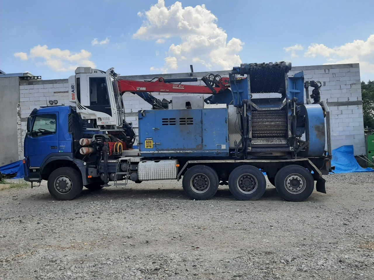 Drobilica za drvo Volvo FM 360 Heinola 1310 RML 8x6 branch chopper + HIAB Loglift 118S c: slika Drobilica za drvo Volvo FM 360 Heinola 1310 RML 8x6 branch chopper + HIAB Loglift 118S c