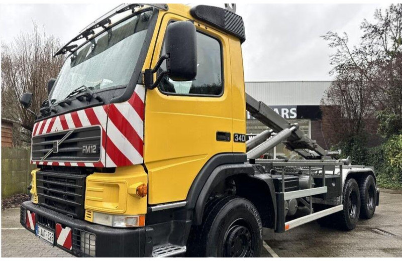 Volvo FM12 6x6 Hook lift - Kamion s kukastom dizalicom: slika Volvo FM12 6x6 Hook lift - Kamion s kukastom dizalicom Volvo FM12 6x6 Hook lift - Kamion s kukastom dizalicom: slika Volvo FM12 6x6 Hook lift - Kamion s kukastom dizalicom