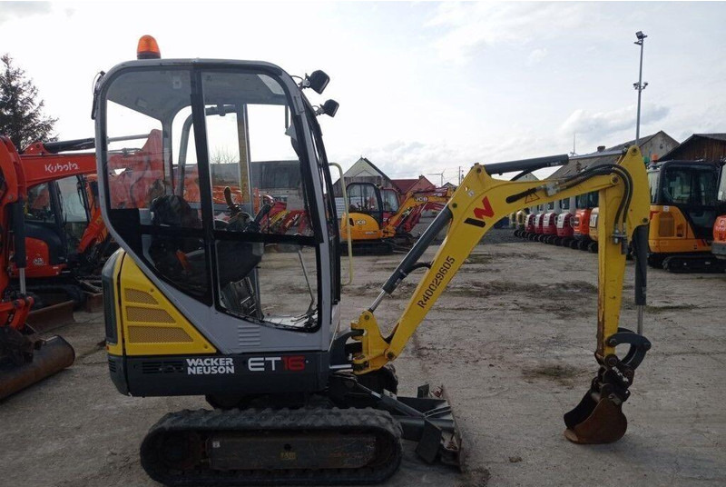 WACKER NEUSON ET 16 - Crawler mini excavator - Mini bager: slika WACKER NEUSON ET 16 - Crawler mini excavator - Mini bager WACKER NEUSON ET 16 - Crawler mini excavator - Mini bager: slika WACKER NEUSON ET 16 - Crawler mini excavator - Mini bager