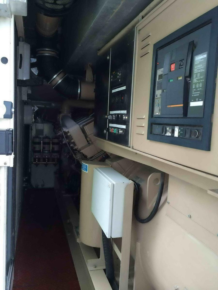 Cummins Generator 1425 KVA powerd by KTA50-G3 Super Silent - Generatorski set: slika Cummins Generator 1425 KVA powerd by KTA50-G3 Super Silent - Generatorski set Cummins Generator 1425 KVA powerd by KTA50-G3 Super Silent - Generatorski set: slika Cummins Generator 1425 KVA powerd by KTA50-G3 Super Silent - Generatorski set