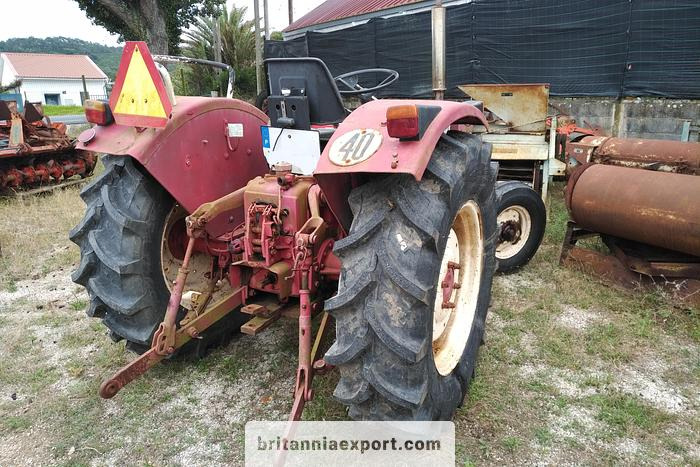 International 433 SA 4X2 | 2.5 diesel | brand new tyres | - Traktor: slika International 433 SA 4X2 | 2.5 diesel | brand new tyres | - Traktor International 433 SA 4X2 | 2.5 diesel | brand new tyres | - Traktor: slika International 433 SA 4X2 | 2.5 diesel | brand new tyres | - Traktor