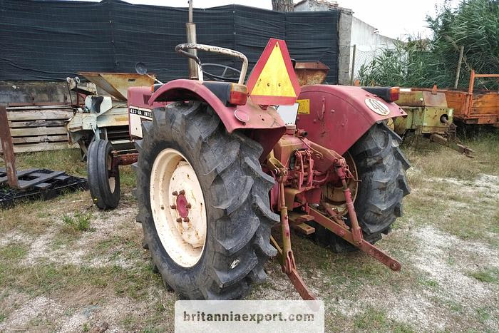 International 433 SA 4X2 | 2.5 diesel | brand new tyres | - Traktor: slika International 433 SA 4X2 | 2.5 diesel | brand new tyres | - Traktor International 433 SA 4X2 | 2.5 diesel | brand new tyres | - Traktor: slika International 433 SA 4X2 | 2.5 diesel | brand new tyres | - Traktor