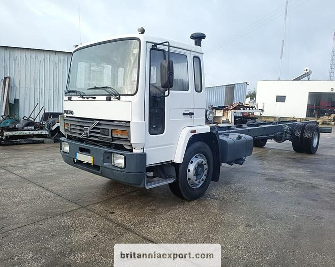 VOLVO FL6 19 | Intercooler | On springs | On 10 studs - Kamion-šasija: slika VOLVO FL6 19 | Intercooler | On springs | On 10 studs - Kamion-šasija VOLVO FL6 19 | Intercooler | On springs | On 10 studs - Kamion-šasija: slika VOLVO FL6 19 | Intercooler | On springs | On 10 studs - Kamion-šasija
