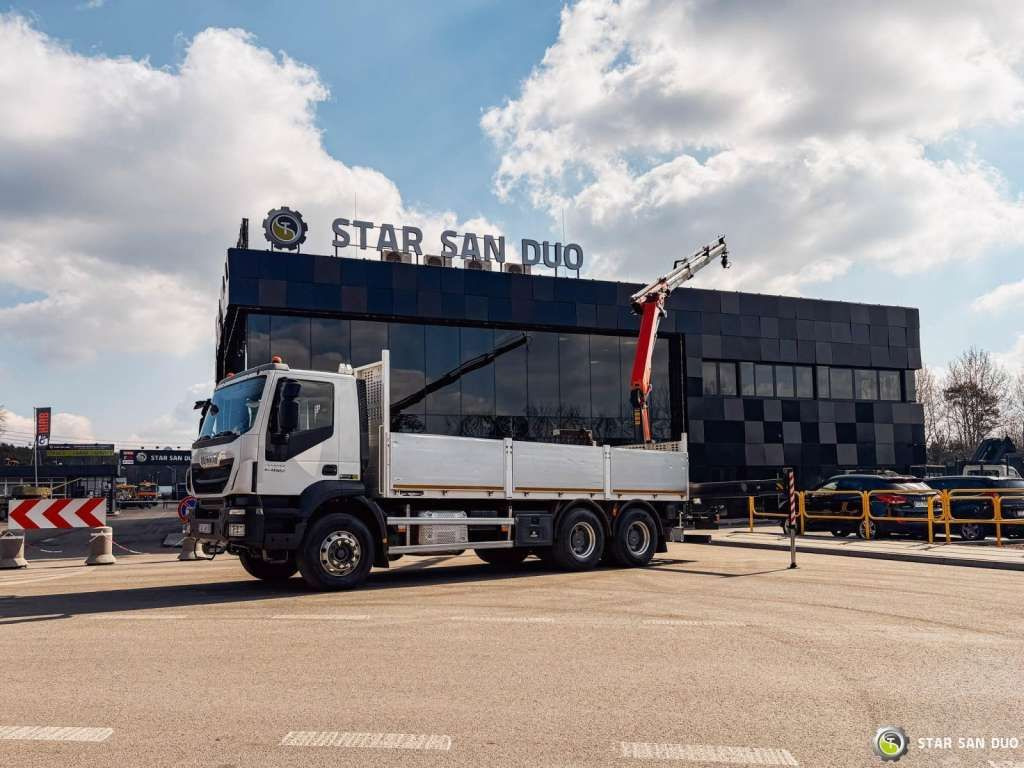 Iveco TRAKKER 450 6x4 PALFINGER PK 18502 SH Rotator - Kamion s kranom: slika Iveco TRAKKER 450 6x4 PALFINGER PK 18502 SH Rotator - Kamion s kranom Iveco TRAKKER 450 6x4 PALFINGER PK 18502 SH Rotator - Kamion s kranom: slika Iveco TRAKKER 450 6x4 PALFINGER PK 18502 SH Rotator - Kamion s kranom