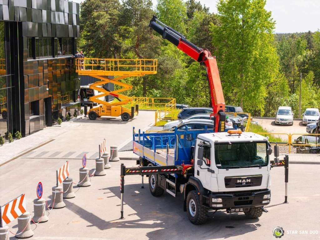 MAN TGM 18 250 4x4 PALFINGER PK 27001 HDS Crane Kra - Kiper: slika MAN TGM 18 250 4x4 PALFINGER PK 27001 HDS Crane Kra - Kiper MAN TGM 18 250 4x4 PALFINGER PK 27001 HDS Crane Kra - Kiper: slika MAN TGM 18 250 4x4 PALFINGER PK 27001 HDS Crane Kra - Kiper