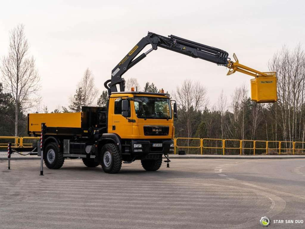 MAN TGM 18.340 4x4 PALFINGER PK 20002 CRANE BASKET MAN TGM 18.340 4x4 PALFINGER PK 20002 CRANE BASKET - Kamion s kranom, Kamion s otvorenim sandukom: slika MAN TGM 18.340 4x4 PALFINGER PK 20002 CRANE BASKET MAN TGM 18.340 4x4 PALFINGER PK 20002 CRANE BASKET - Kamion s kranom, Kamion s otvorenim sandukom MAN TGM 18.340 4x4 PALFINGER PK 20002 CRANE BASKET MAN TGM 18.340 4x4 PALFINGER PK 20002 CRANE BASKET - Kamion s kranom, Kamion s otvorenim sandukom: slika MAN TGM 18.340 4x4 PALFINGER PK 20002 CRANE BASKET MAN TGM 18.340 4x4 PALFINGER PK 20002 CRANE BASKET - Kamion s kranom, Kamion s otvorenim sandukom