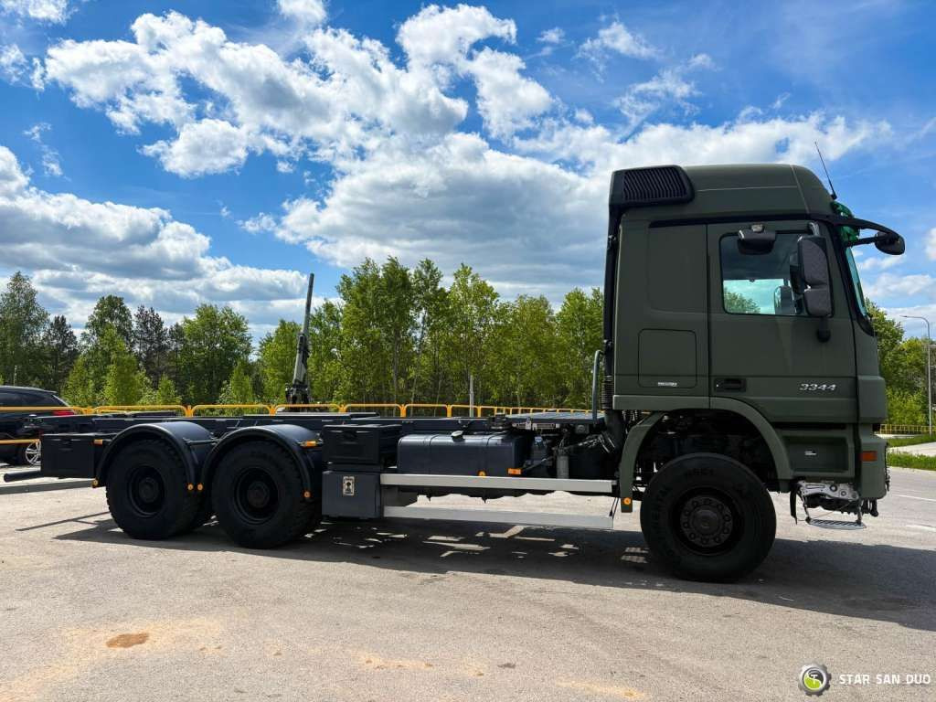 Mercedes-Benz ACTROS 3344 6x6 System Twist Lock - Kamion-šasija: slika Mercedes-Benz ACTROS 3344 6x6 System Twist Lock - Kamion-šasija Mercedes-Benz ACTROS 3344 6x6 System Twist Lock - Kamion-šasija: slika Mercedes-Benz ACTROS 3344 6x6 System Twist Lock - Kamion-šasija