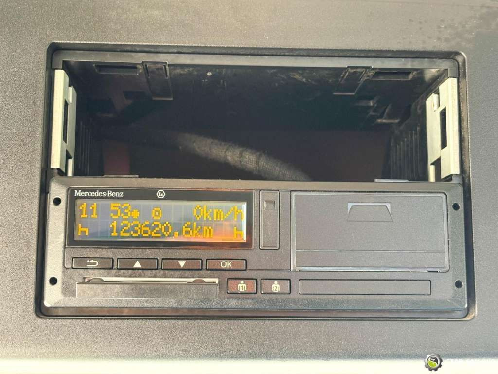 Zakup  Mercedes-Benz  AROCS 3345 6x6 HMF 3220 Winch Crane Tipper Mercedes-Benz  AROCS 3345 6x6 HMF 3220 Winch Crane Tipper: slika Zakup  Mercedes-Benz  AROCS 3345 6x6 HMF 3220 Winch Crane Tipper Mercedes-Benz  AROCS 3345 6x6 HMF 3220 Winch Crane Tipper