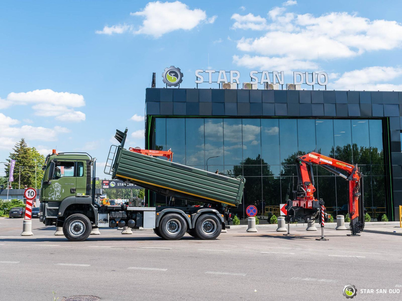 - Kiper: slika - Kiper - Kiper: slika - Kiper