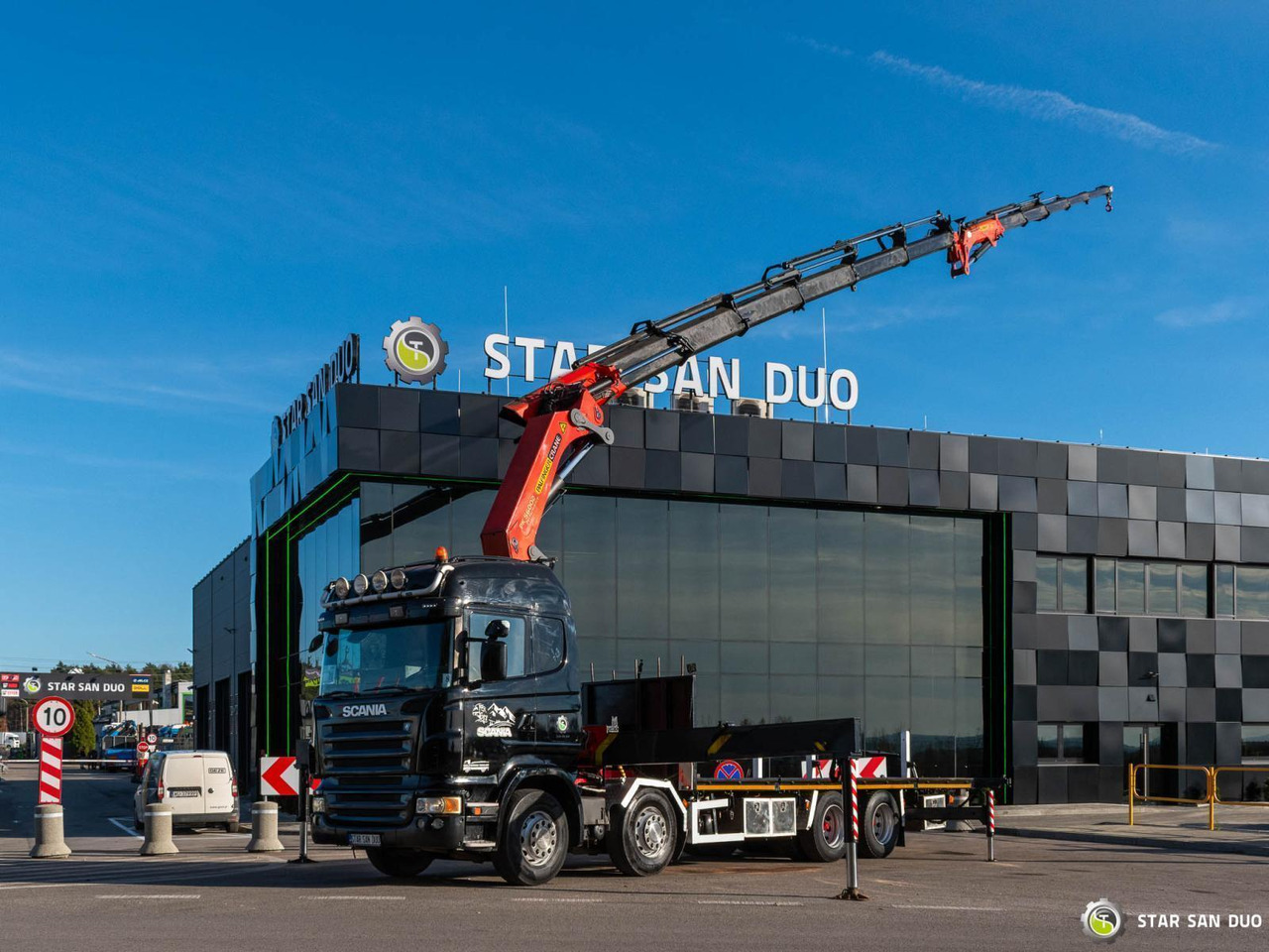 - Kamion s kranom: slika - Kamion s kranom - Kamion s kranom: slika - Kamion s kranom