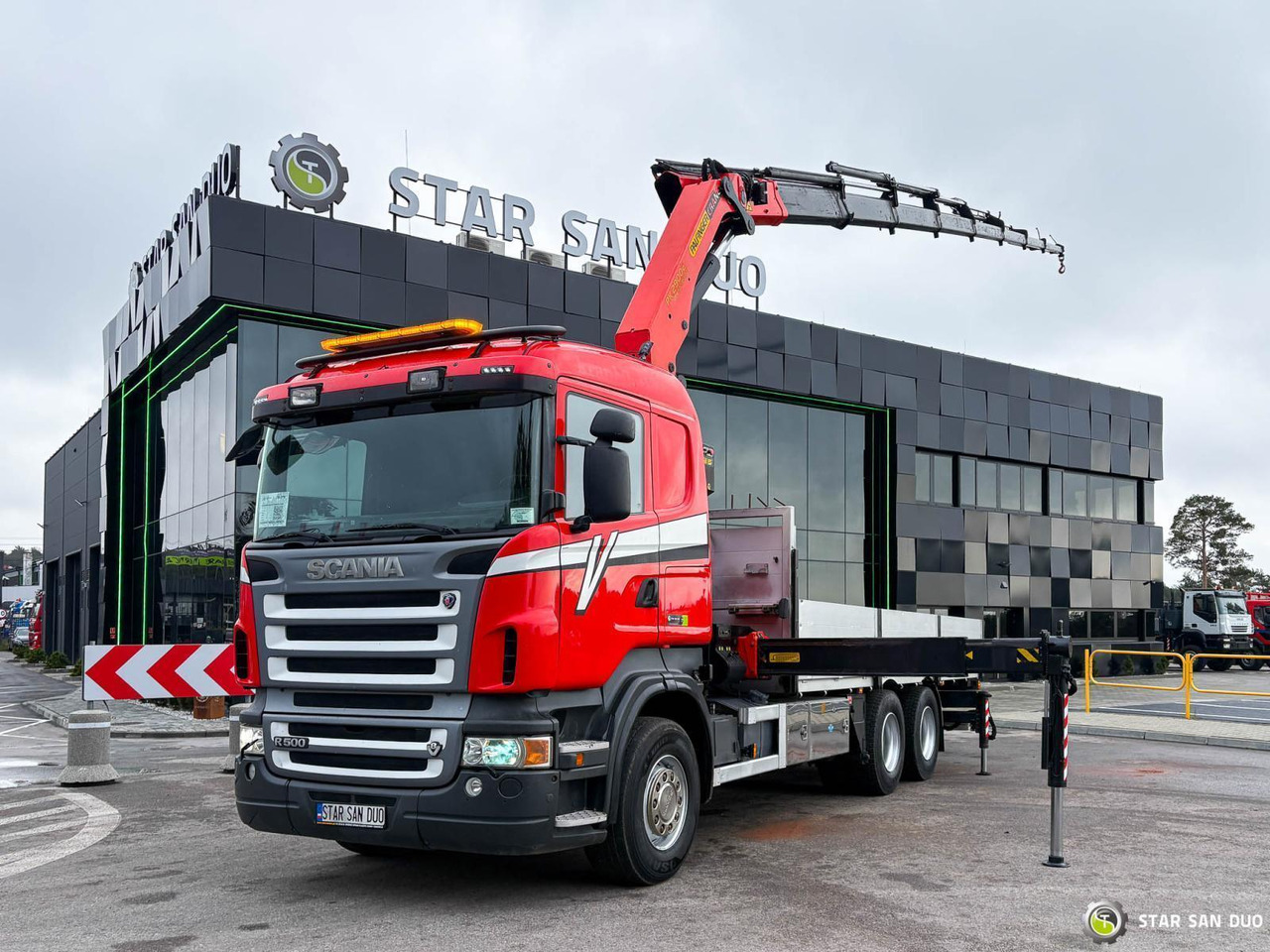 - Kamion s kranom: slika - Kamion s kranom - Kamion s kranom: slika - Kamion s kranom