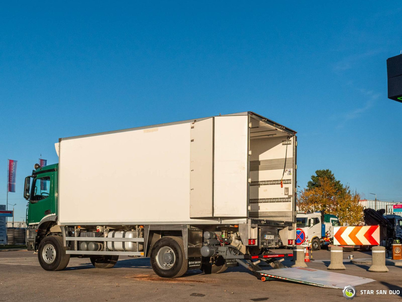 - Kamion-šasija: slika - Kamion-šasija - Kamion-šasija: slika - Kamion-šasija