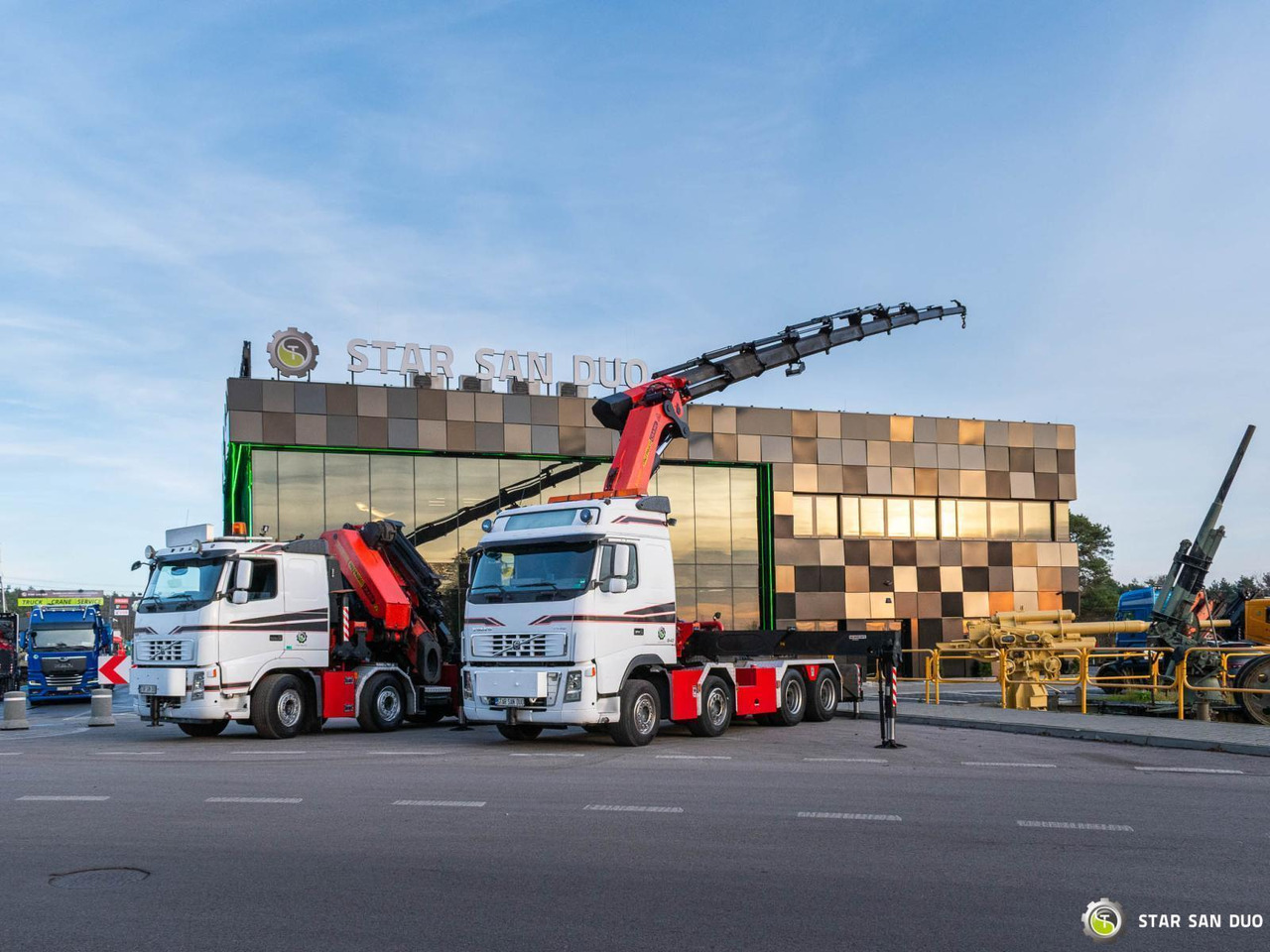 - Kamion s kranom: slika - Kamion s kranom - Kamion s kranom: slika - Kamion s kranom