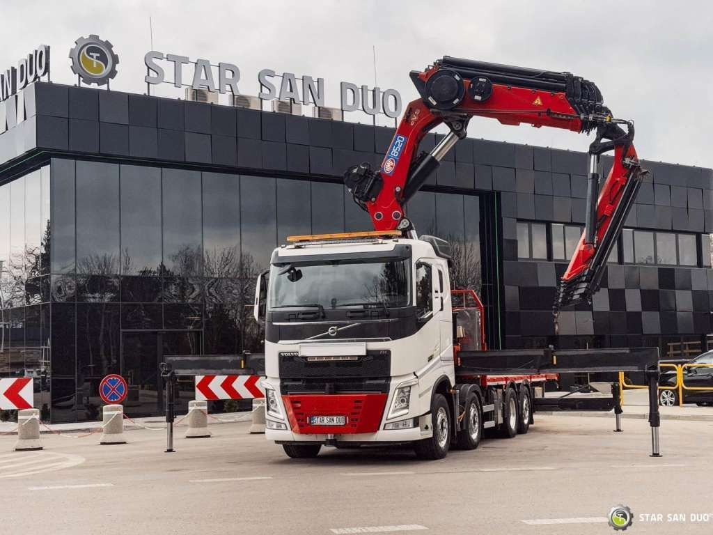 Volvo FH 550 8x2 HMF 8520 FLY JIB Winch Crane Euro 6 - Kamion s kranom: slika Volvo FH 550 8x2 HMF 8520 FLY JIB Winch Crane Euro 6 - Kamion s kranom Volvo FH 550 8x2 HMF 8520 FLY JIB Winch Crane Euro 6 - Kamion s kranom: slika Volvo FH 550 8x2 HMF 8520 FLY JIB Winch Crane Euro 6 - Kamion s kranom