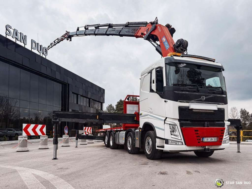 Volvo FH 550 8x2 HMF 8520 FLY JIB Winch Crane Euro 6 - Kamion s kranom: slika Volvo FH 550 8x2 HMF 8520 FLY JIB Winch Crane Euro 6 - Kamion s kranom Volvo FH 550 8x2 HMF 8520 FLY JIB Winch Crane Euro 6 - Kamion s kranom: slika Volvo FH 550 8x2 HMF 8520 FLY JIB Winch Crane Euro 6 - Kamion s kranom