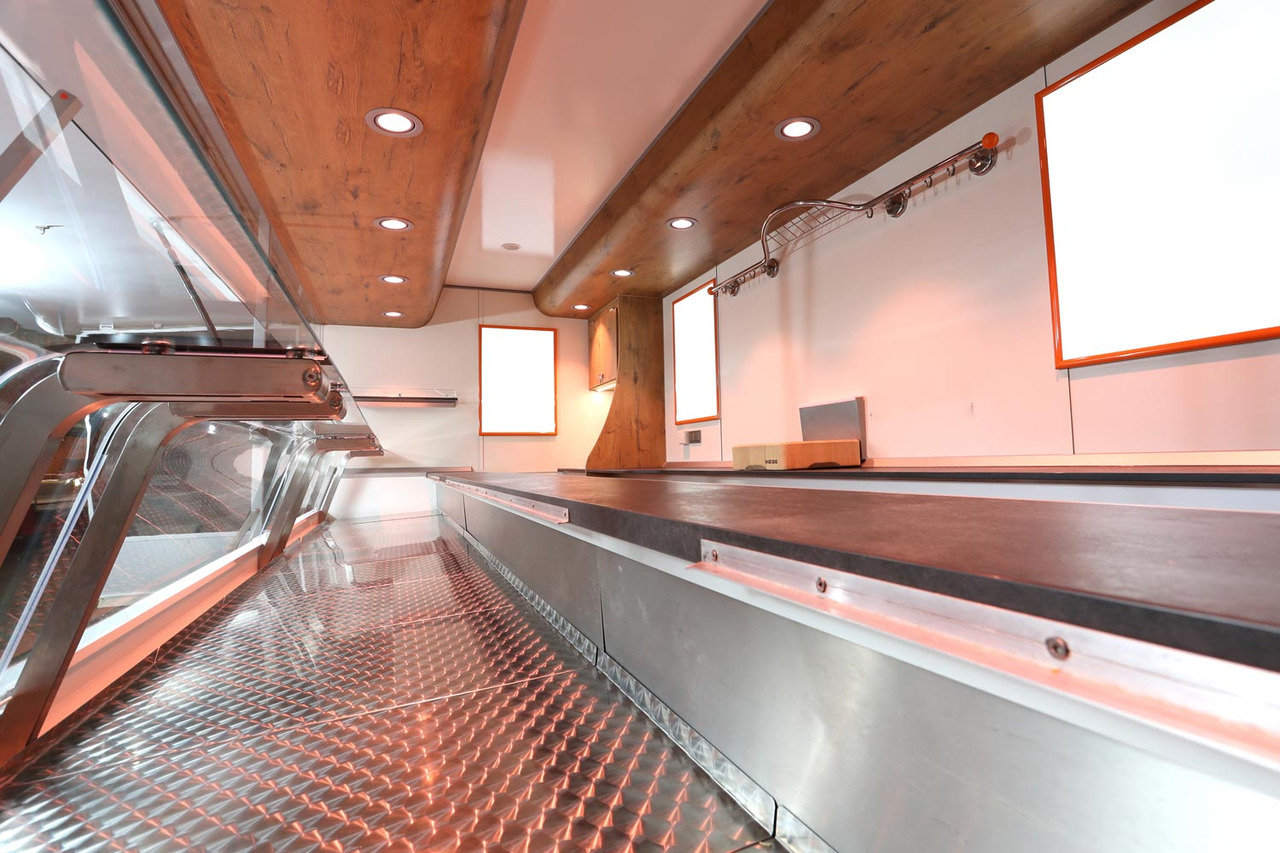 Wochenmarktmobil BORCO HÖHNS - Kamion za prodaju brze hrane: slika Wochenmarktmobil BORCO HÖHNS - Kamion za prodaju brze hrane Wochenmarktmobil BORCO HÖHNS - Kamion za prodaju brze hrane: slika Wochenmarktmobil BORCO HÖHNS - Kamion za prodaju brze hrane