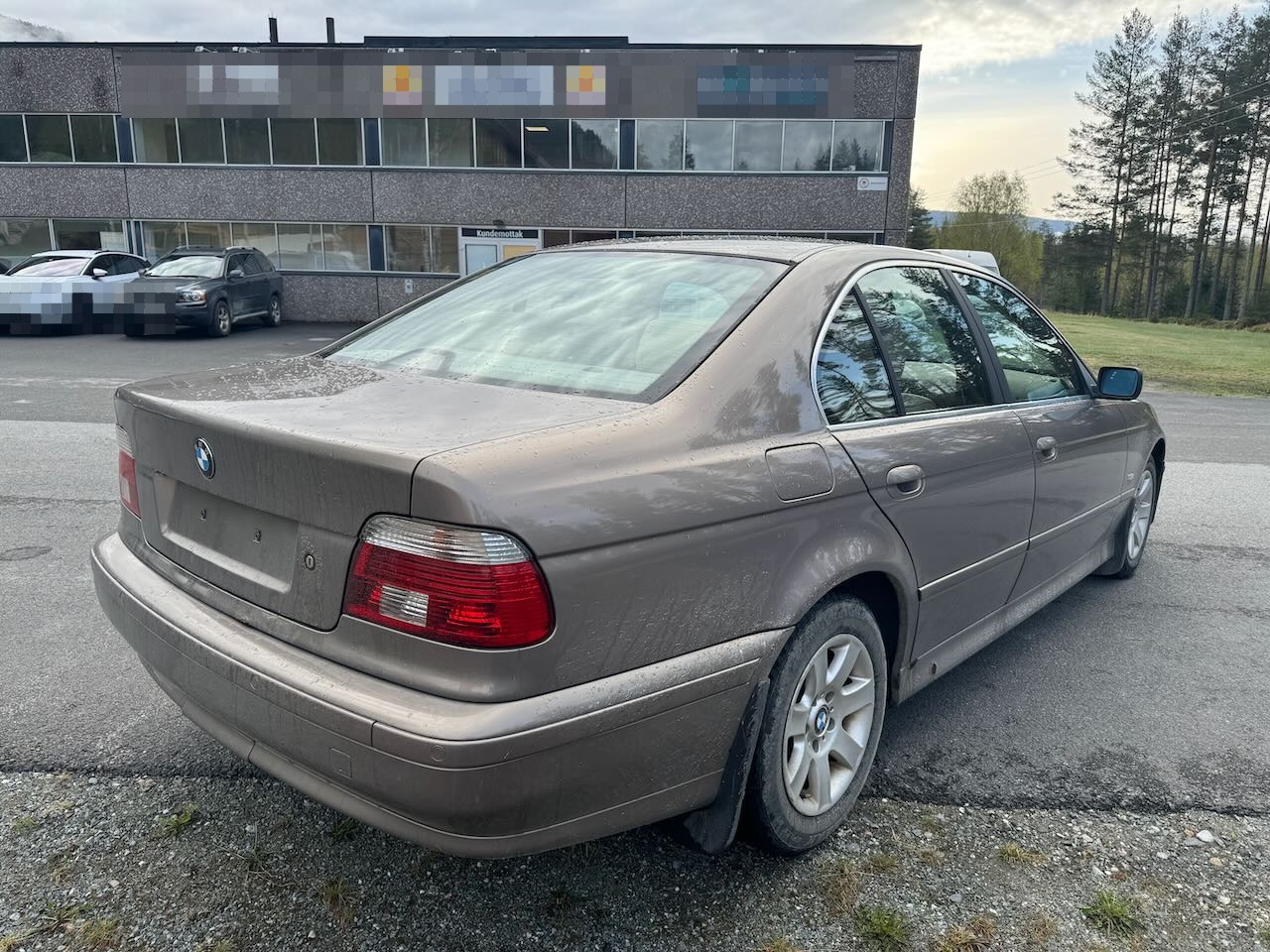 BMW 5-SERIE - Automobil: slika BMW 5-SERIE - Automobil BMW 5-SERIE - Automobil: slika BMW 5-SERIE - Automobil