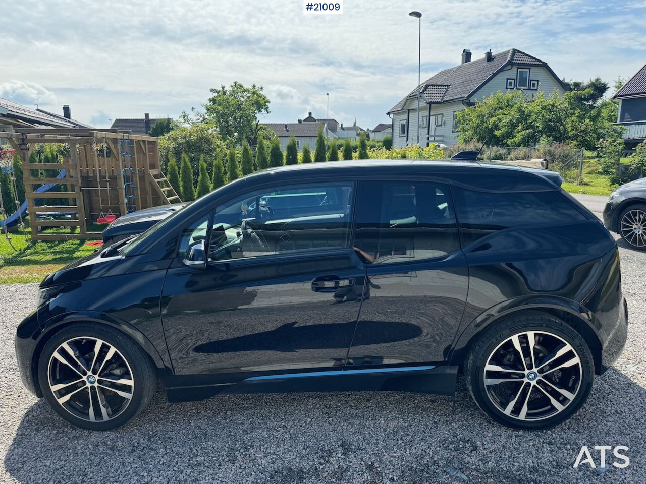 BMW i3 - Automobil: slika BMW i3 - Automobil BMW i3 - Automobil: slika BMW i3 - Automobil