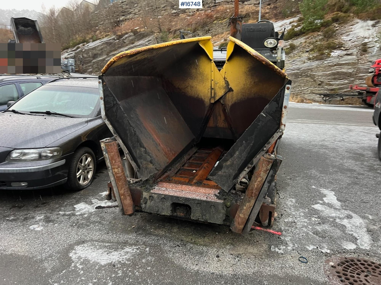 Bomag BF 300P - Stroj za asfaltiranje: slika Bomag BF 300P - Stroj za asfaltiranje Bomag BF 300P - Stroj za asfaltiranje: slika Bomag BF 300P - Stroj za asfaltiranje