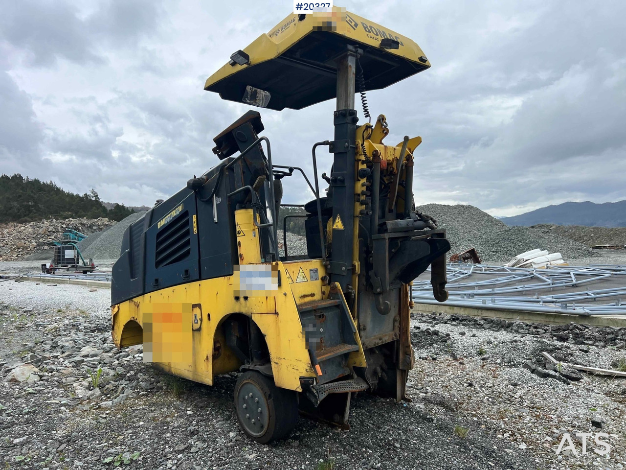 Bomag BM600/15 - Stroj za asfaltiranje: slika Bomag BM600/15 - Stroj za asfaltiranje Bomag BM600/15 - Stroj za asfaltiranje: slika Bomag BM600/15 - Stroj za asfaltiranje