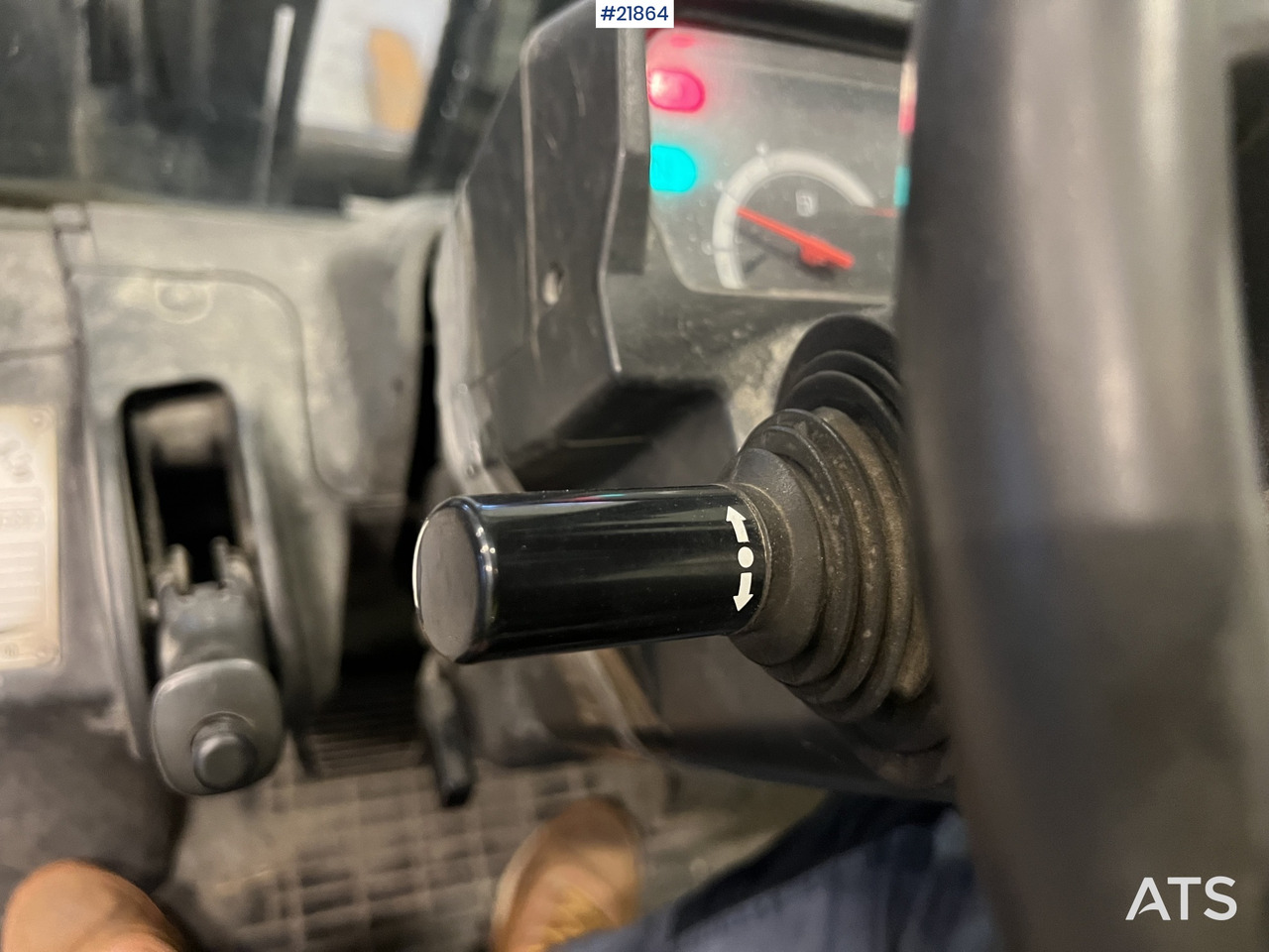 Diesel viličar CAT DP30N truck: slika Diesel viličar CAT DP30N truck