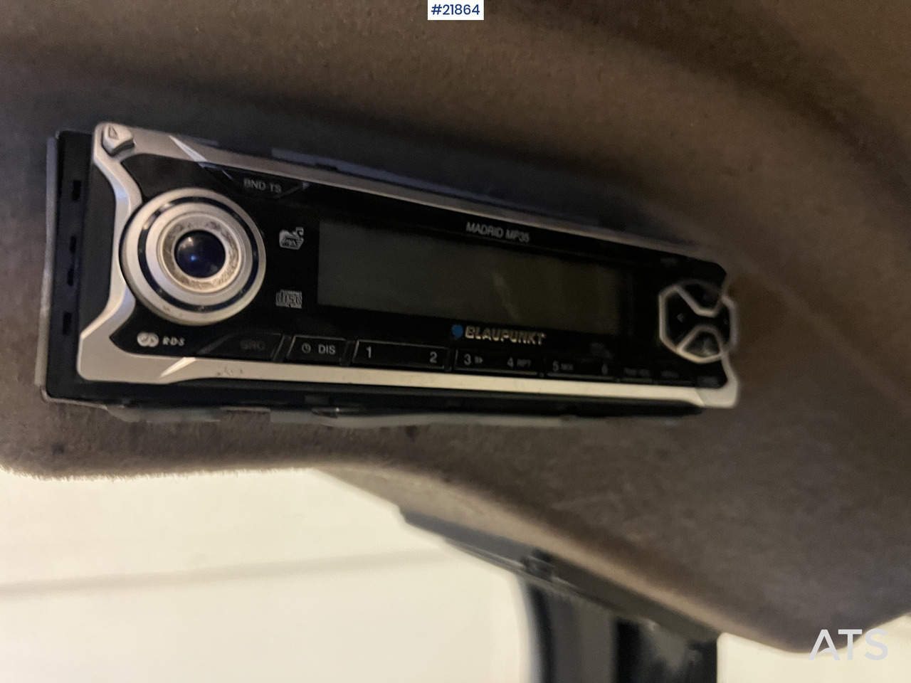 Diesel viličar CAT DP30N truck: slika Diesel viličar CAT DP30N truck