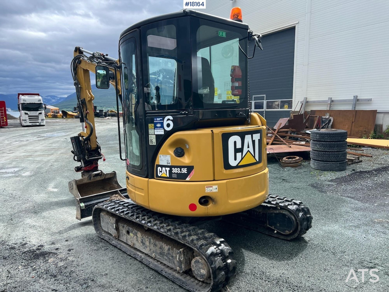 Caterpillar 303.5ECR - Bager: slika Caterpillar 303.5ECR - Bager Caterpillar 303.5ECR - Bager: slika Caterpillar 303.5ECR - Bager