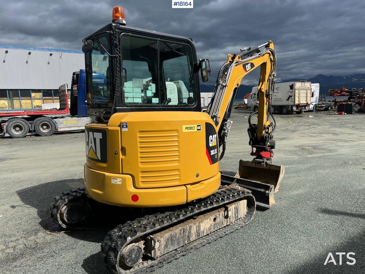 Caterpillar 303.5ECR - Bager: slika Caterpillar 303.5ECR - Bager Caterpillar 303.5ECR - Bager: slika Caterpillar 303.5ECR - Bager