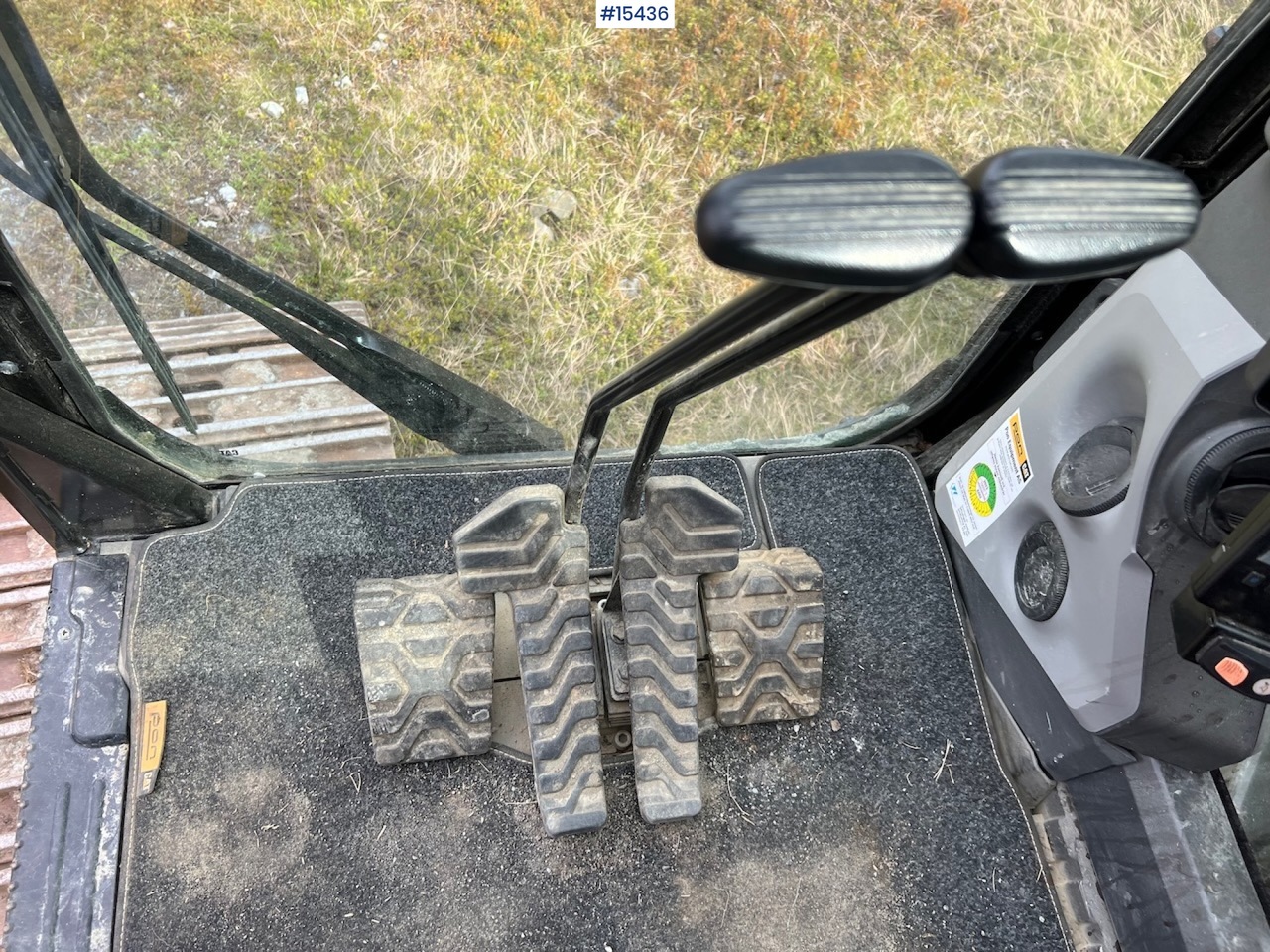 Zakup Caterpillar 320 Caterpillar 320: slika Zakup Caterpillar 320 Caterpillar 320
