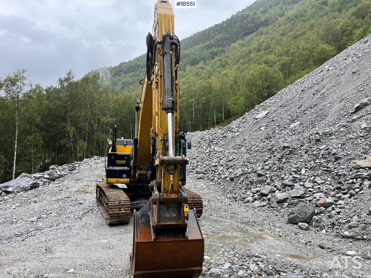 Caterpillar 320E - Bager gusjeničar: slika Caterpillar 320E - Bager gusjeničar Caterpillar 320E - Bager gusjeničar: slika Caterpillar 320E - Bager gusjeničar