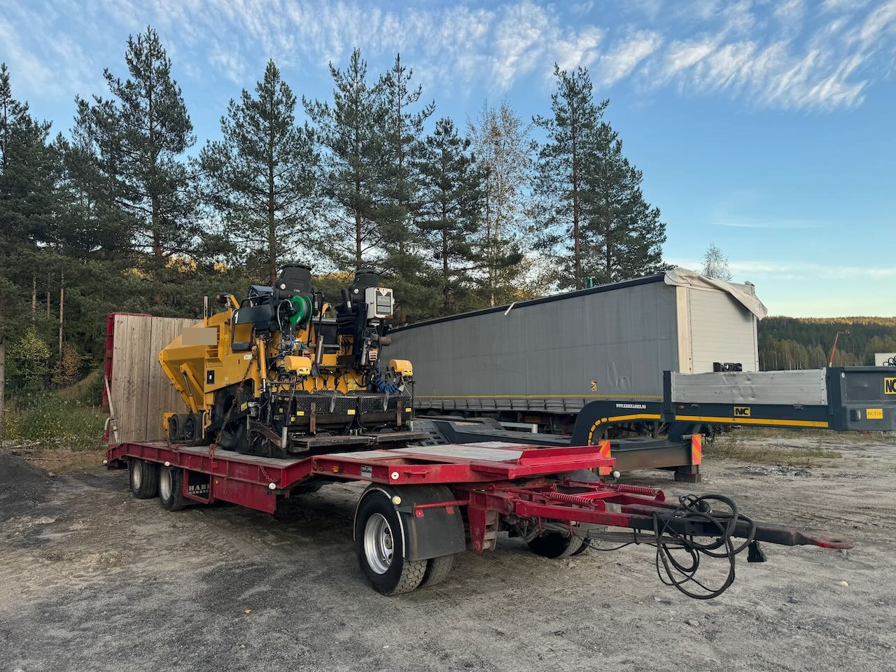 Caterpillar AP 300 - Finišer za asfalt: slika Caterpillar AP 300 - Finišer za asfalt Caterpillar AP 300 - Finišer za asfalt: slika Caterpillar AP 300 - Finišer za asfalt