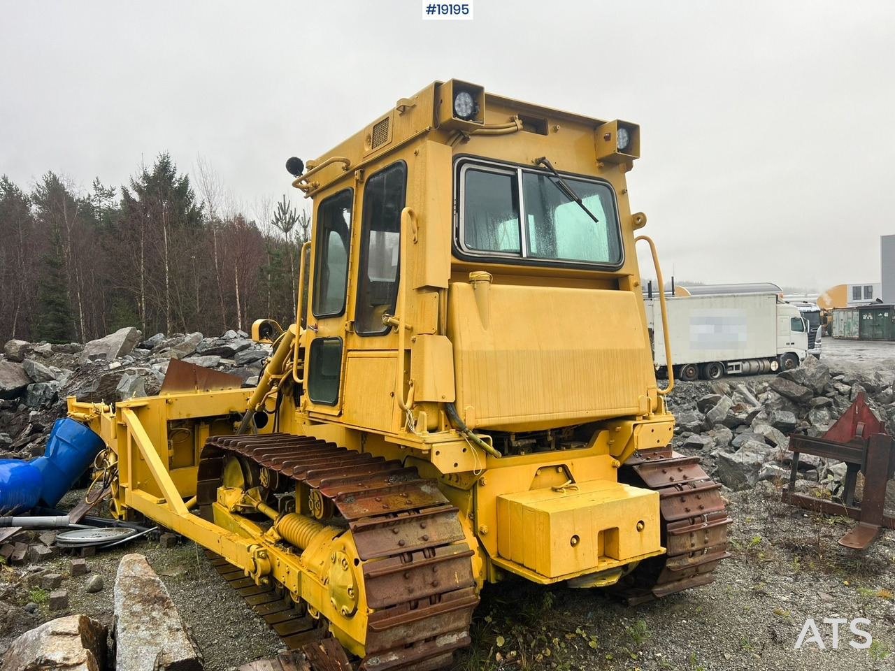 Caterpillar D5B - Buldožer: slika Caterpillar D5B - Buldožer Caterpillar D5B - Buldožer: slika Caterpillar D5B - Buldožer