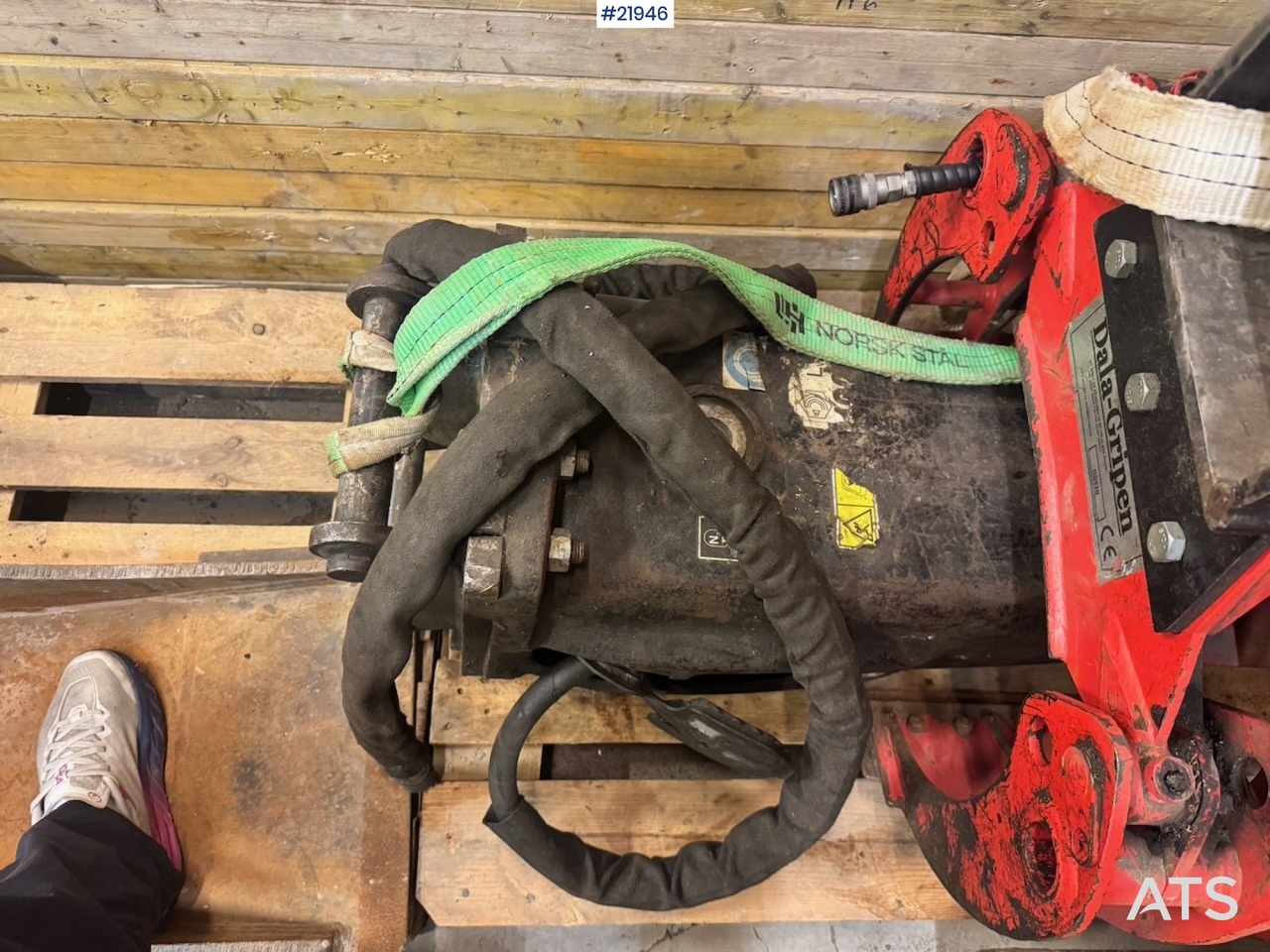 Caterpillar Pigghammer - Hidraulični čekić: slika Caterpillar Pigghammer - Hidraulični čekić Caterpillar Pigghammer - Hidraulični čekić: slika Caterpillar Pigghammer - Hidraulični čekić