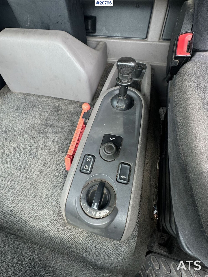 Kamion sandučar DAF LF 210: slika Kamion sandučar DAF LF 210