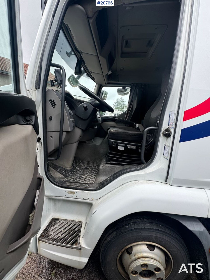 Kamion sandučar DAF LF 210: slika Kamion sandučar DAF LF 210