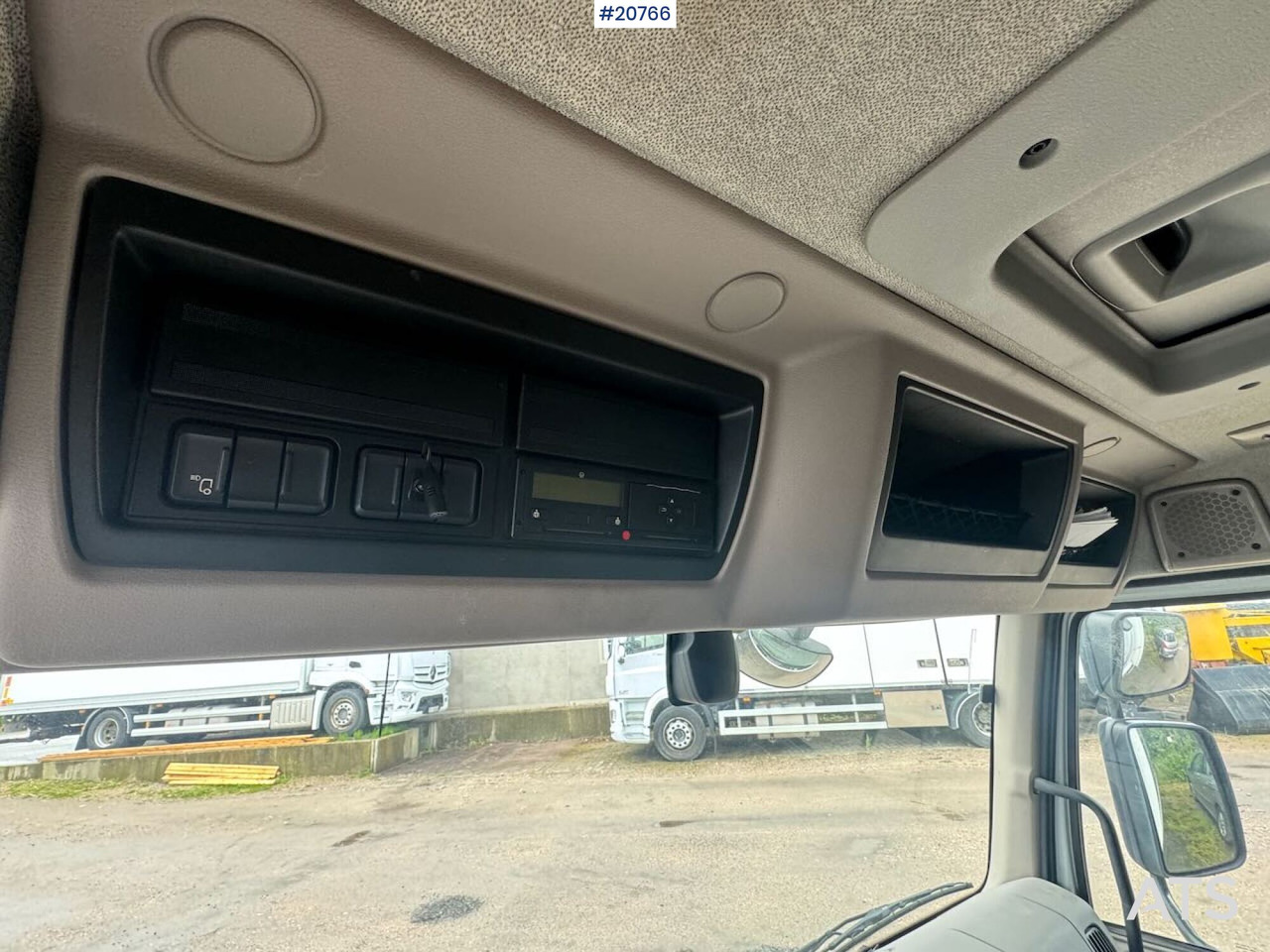 Kamion sandučar DAF LF 210: slika Kamion sandučar DAF LF 210