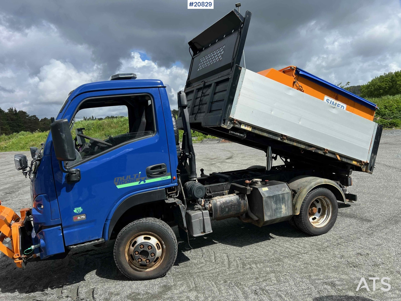 Vozilo za čišćenje snijega Durso Multimobil: slika Vozilo za čišćenje snijega Durso Multimobil Vozilo za čišćenje snijega Durso Multimobil: slika Vozilo za čišćenje snijega Durso Multimobil