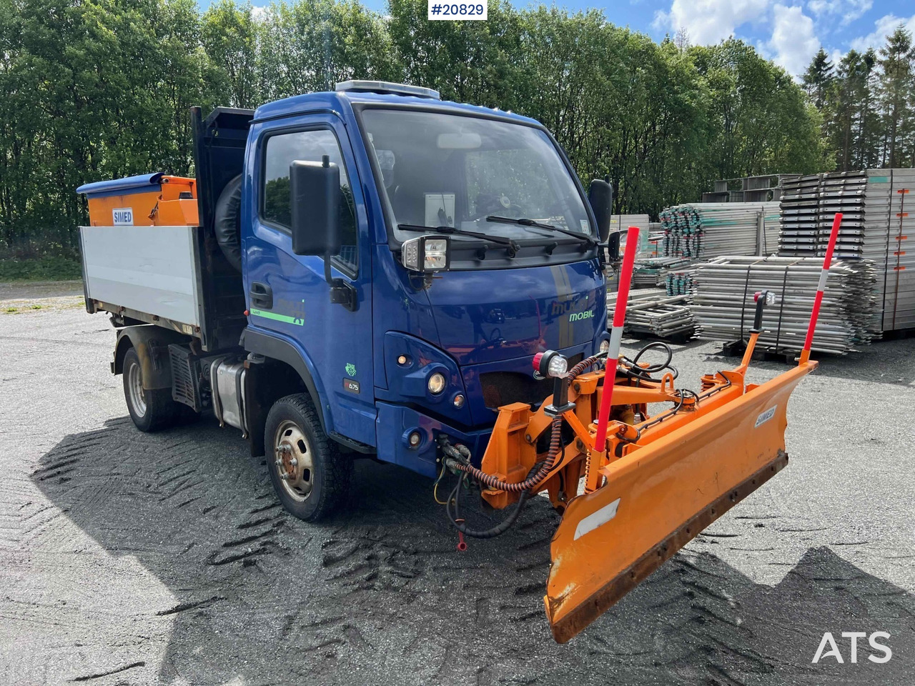 Vozilo za čišćenje snijega Durso Multimobil: slika Vozilo za čišćenje snijega Durso Multimobil Vozilo za čišćenje snijega Durso Multimobil: slika Vozilo za čišćenje snijega Durso Multimobil