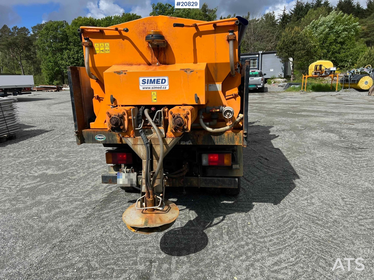 Vozilo za čišćenje snijega Durso Multimobil: slika Vozilo za čišćenje snijega Durso Multimobil Vozilo za čišćenje snijega Durso Multimobil: slika Vozilo za čišćenje snijega Durso Multimobil