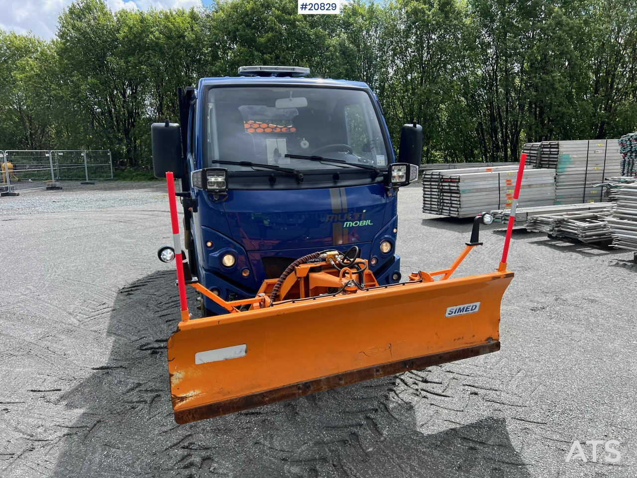 Vozilo za čišćenje snijega Durso Multimobil: slika Vozilo za čišćenje snijega Durso Multimobil Vozilo za čišćenje snijega Durso Multimobil: slika Vozilo za čišćenje snijega Durso Multimobil