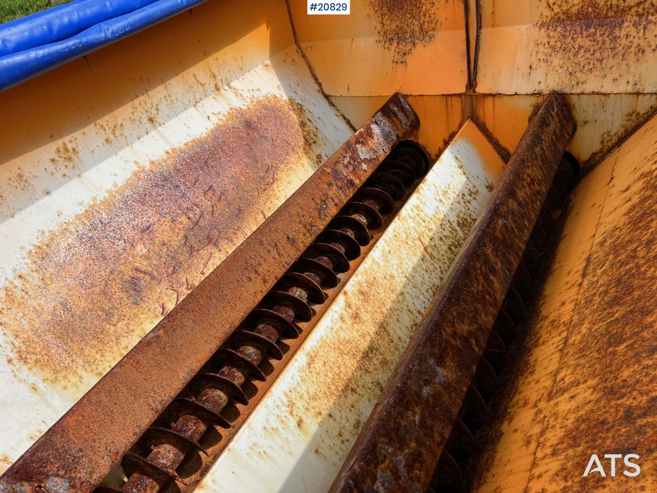 Vozilo za čišćenje snijega Durso Multimobil: slika Vozilo za čišćenje snijega Durso Multimobil Vozilo za čišćenje snijega Durso Multimobil: slika Vozilo za čišćenje snijega Durso Multimobil