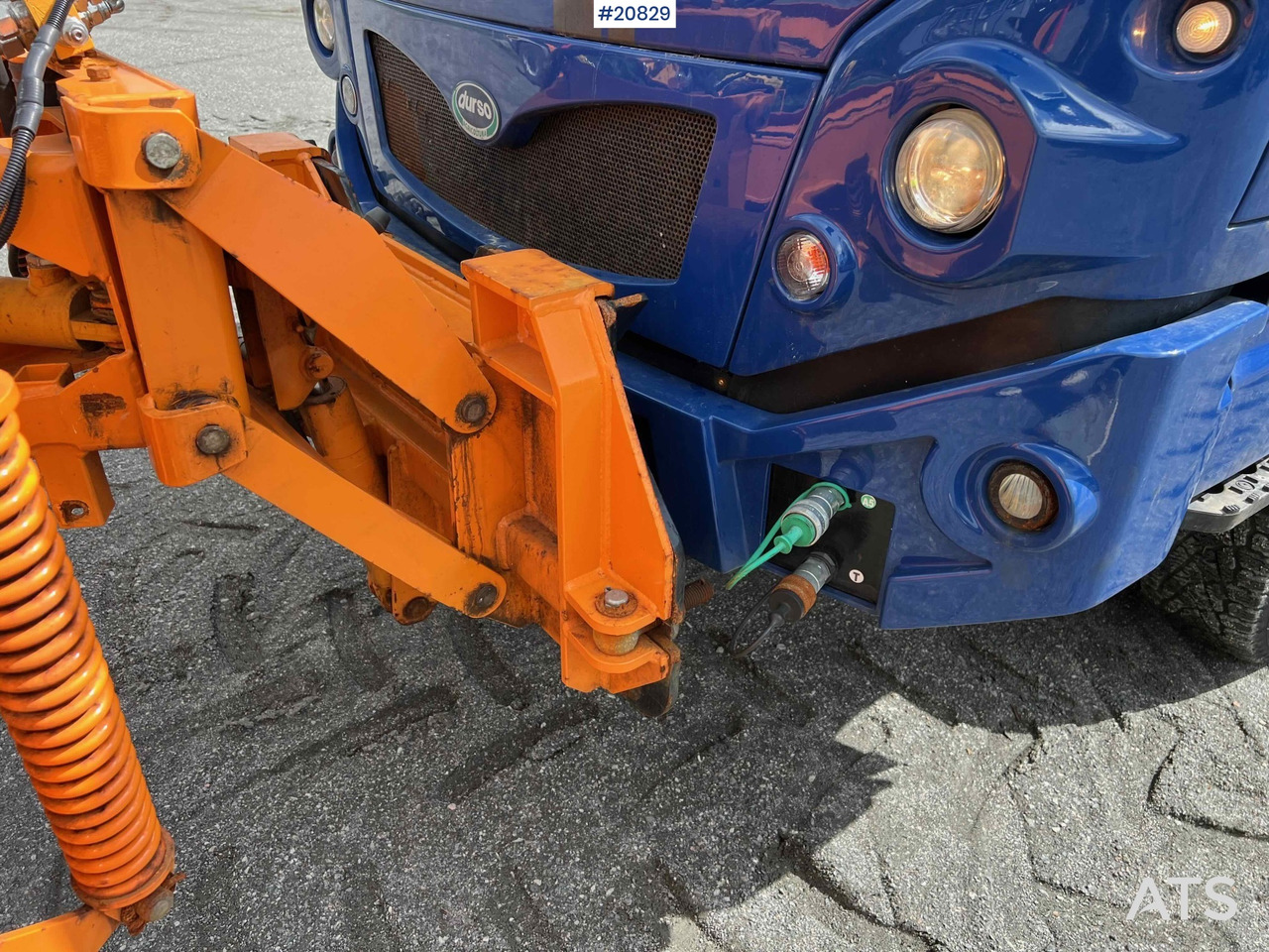 Vozilo za čišćenje snijega Durso Multimobil: slika Vozilo za čišćenje snijega Durso Multimobil Vozilo za čišćenje snijega Durso Multimobil: slika Vozilo za čišćenje snijega Durso Multimobil