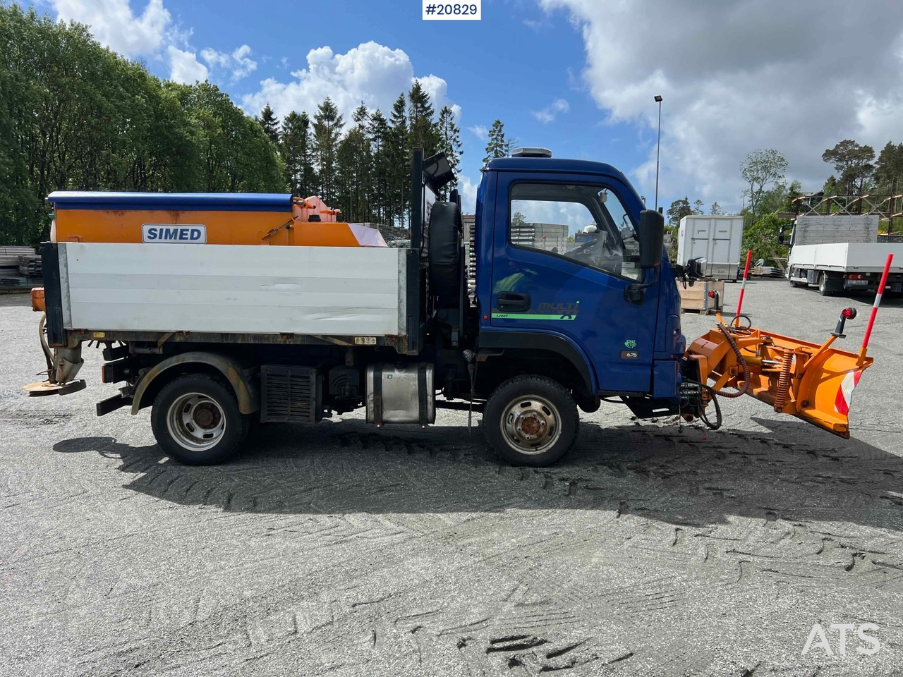 Vozilo za čišćenje snijega Durso Multimobil: slika Vozilo za čišćenje snijega Durso Multimobil Vozilo za čišćenje snijega Durso Multimobil: slika Vozilo za čišćenje snijega Durso Multimobil