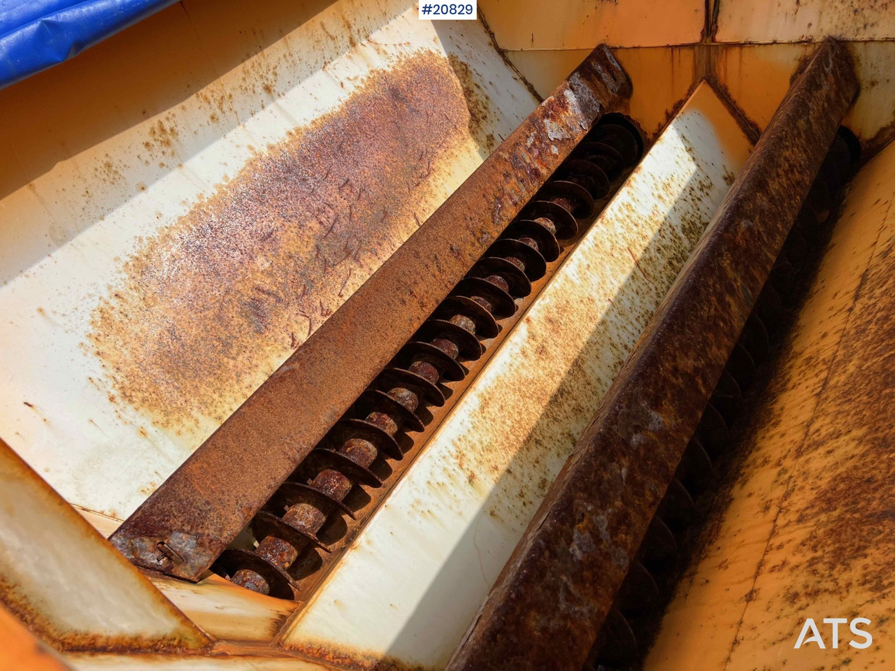 Vozilo za čišćenje snijega Durso Multimobil: slika Vozilo za čišćenje snijega Durso Multimobil Vozilo za čišćenje snijega Durso Multimobil: slika Vozilo za čišćenje snijega Durso Multimobil