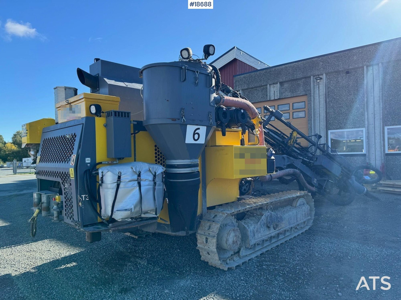 Epiroc FlexiRoc - Platforma za bušenje: slika Epiroc FlexiRoc - Platforma za bušenje Epiroc FlexiRoc - Platforma za bušenje: slika Epiroc FlexiRoc - Platforma za bušenje