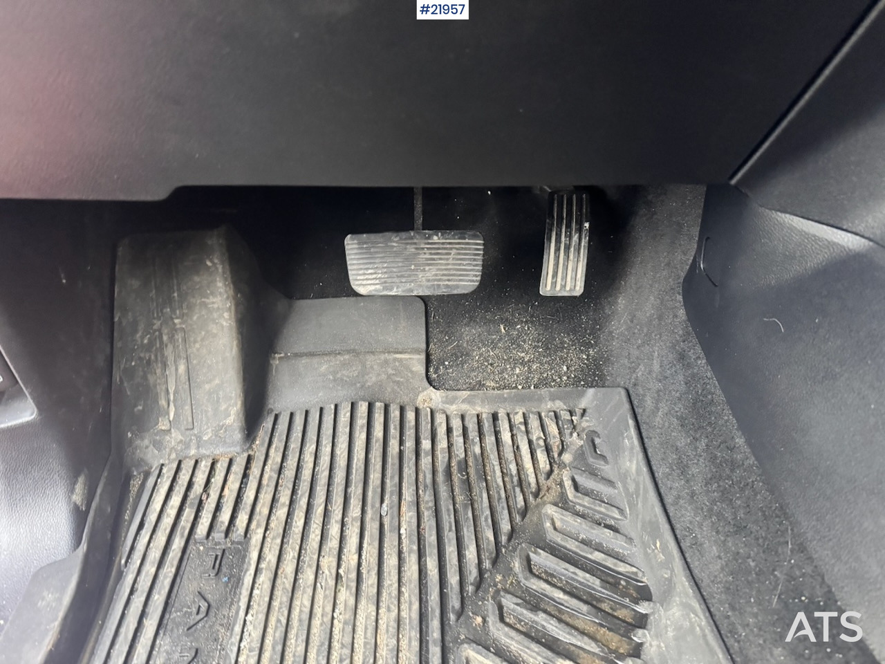 Automobil Ford Ranger Raptor: slika Automobil Ford Ranger Raptor