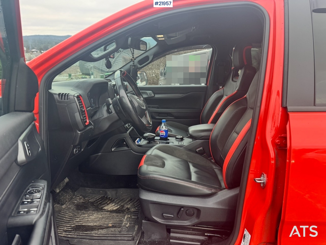 Automobil Ford Ranger Raptor: slika Automobil Ford Ranger Raptor