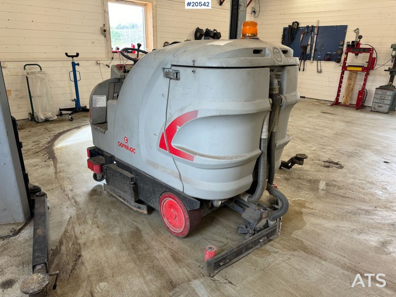 Comac Ultra 100 BS - Građevinski strojevi: slika Comac Ultra 100 BS - Građevinski strojevi Comac Ultra 100 BS - Građevinski strojevi: slika Comac Ultra 100 BS - Građevinski strojevi